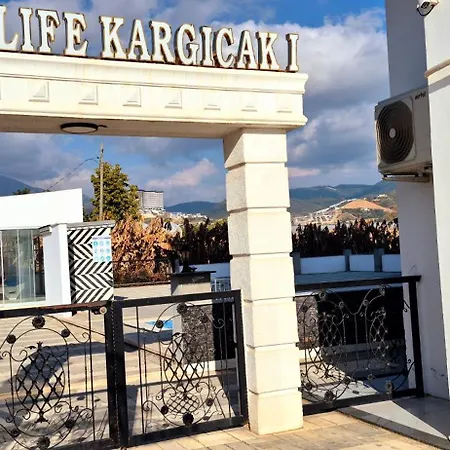 Denize Yakin Lueks Alanya
